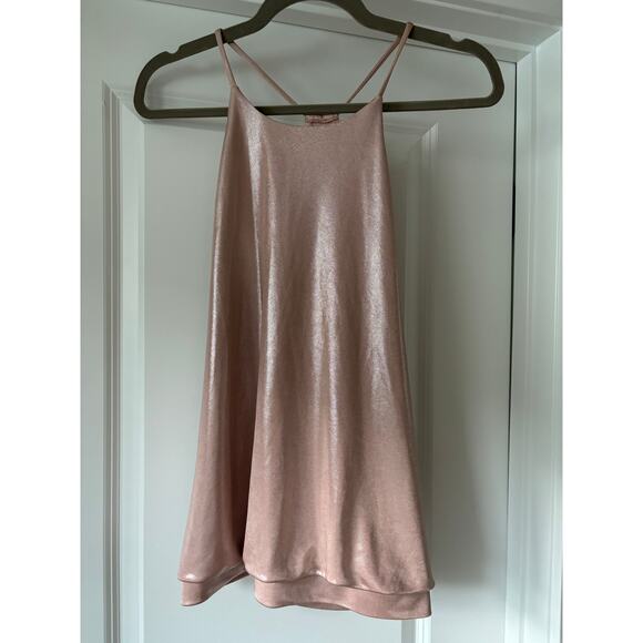 Shiny Rose Gold Shimmering Silky Express Top Size Large EUC - Picture 1 of 4